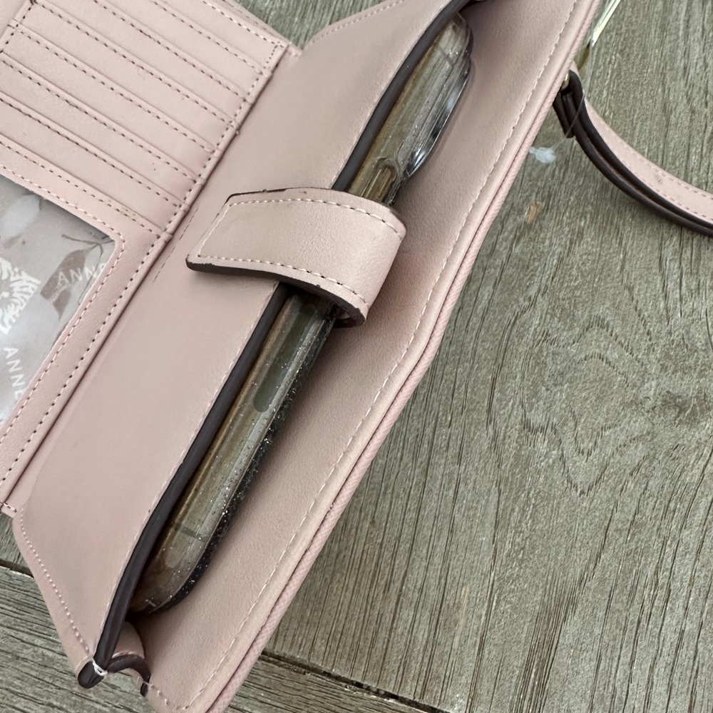 Anne Klein pink phone wallet like new - Picture 6 of 11